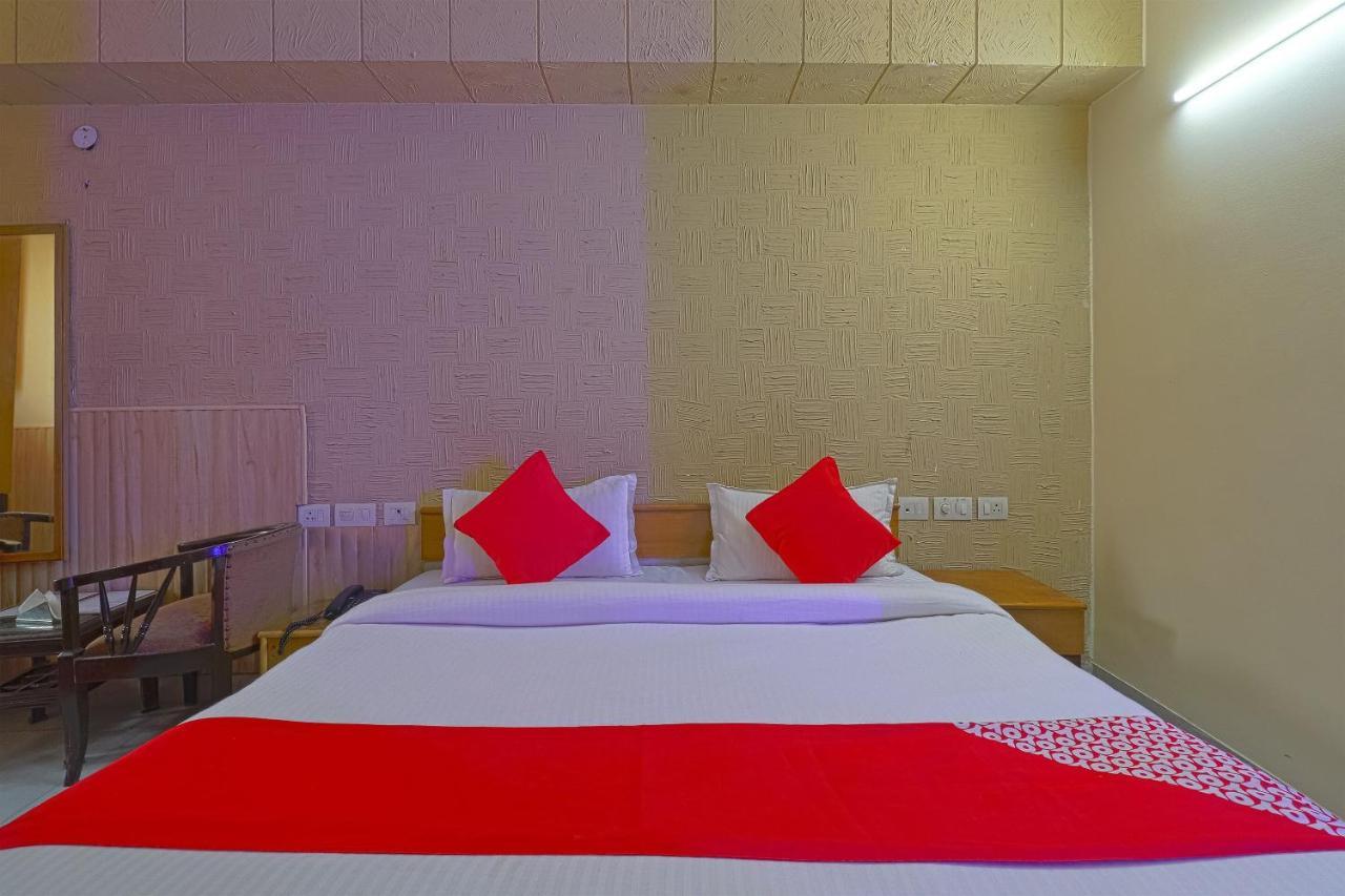 Oyo 834 Shree Balaji Hotel Фаридабад Экстерьер фото
